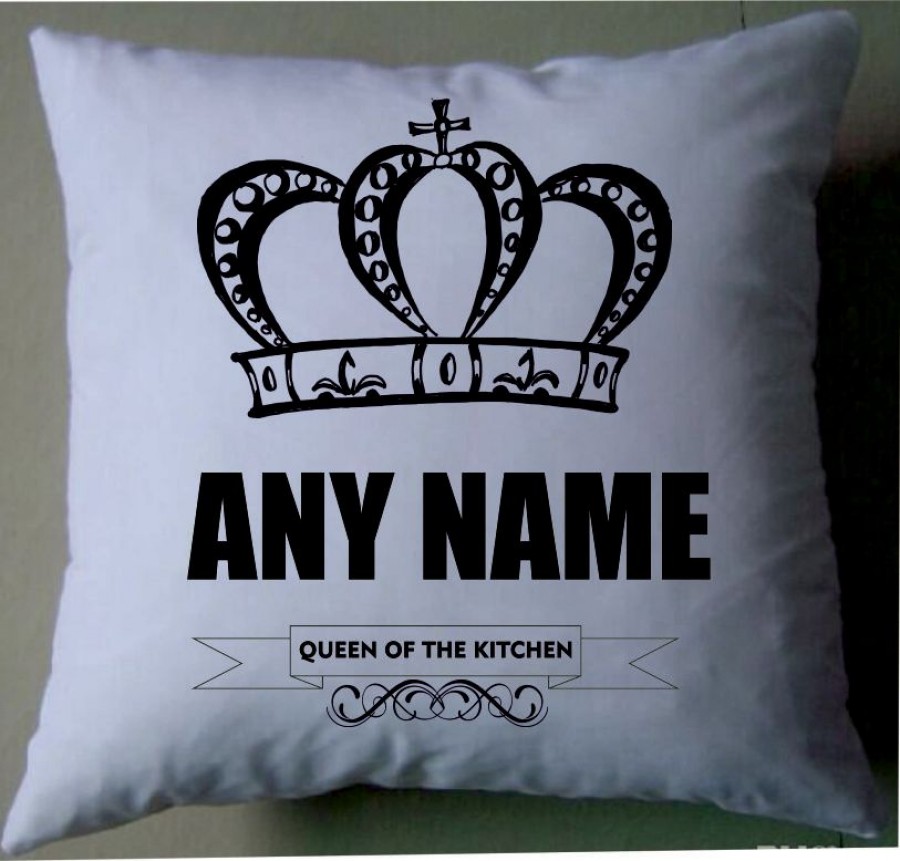 Queen of the kitchen cushion cover